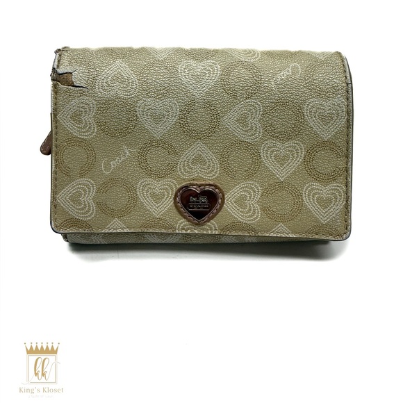 Coach Heart wallet - Picture 1 of 15